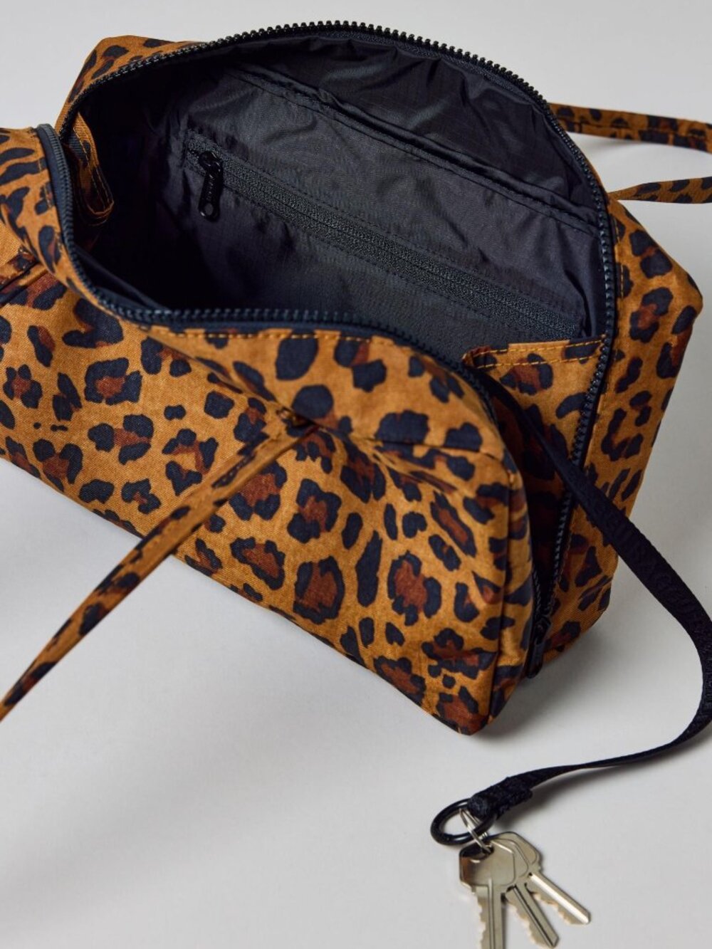 NWT Baggu Regular Nylon Bowler Bag - Leopard - Picture 8 of 12